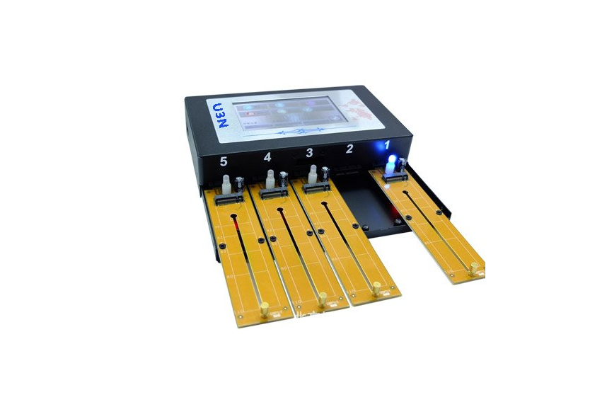 便携式 Nvme 硬盘拷贝机